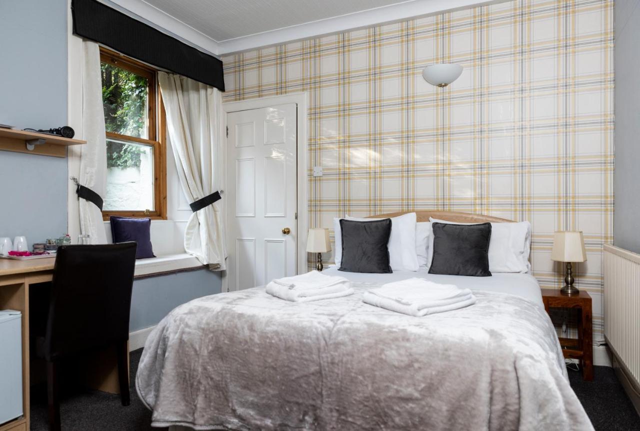 Claremont Guesthouse เอดินบะระ ภายนอก รูปภาพ
